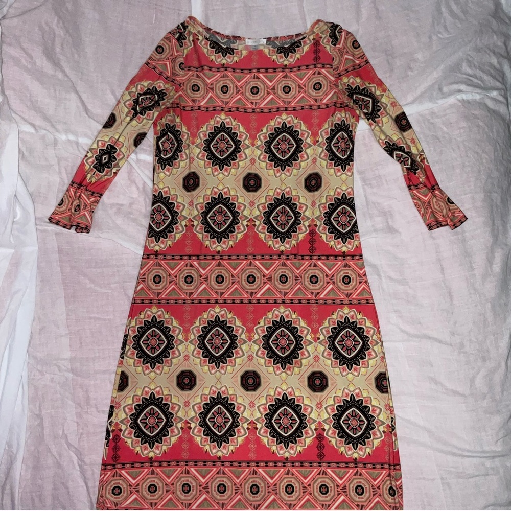 **SOLD** EUC Midi Pink Patterened Dress Size 8